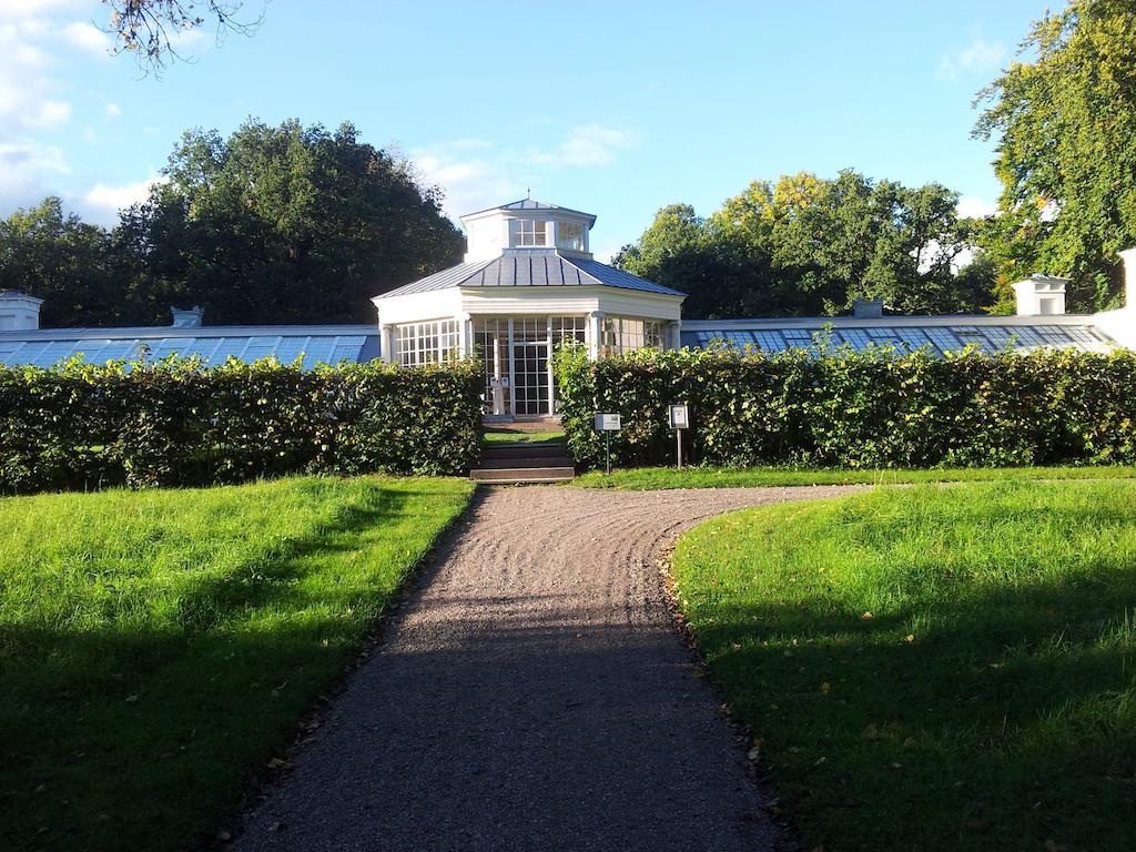 Tullgarns Vardshus Panzió Vagnhärad Kültér fotó